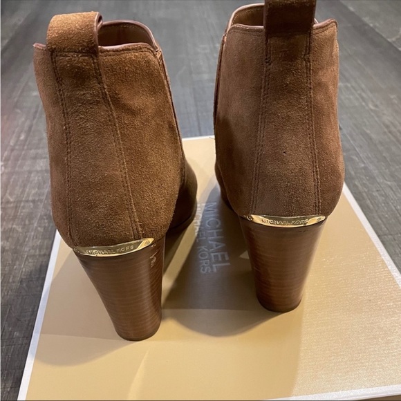 Michael Kors brown suede leather heel boots - Picture 4 of 7